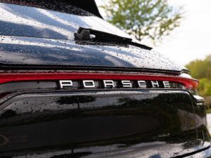 Macan-XL-170-sportwagen-autovermietung-schweizer-porsche-Macan-5